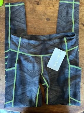 NWT Jo and Jax Leggings